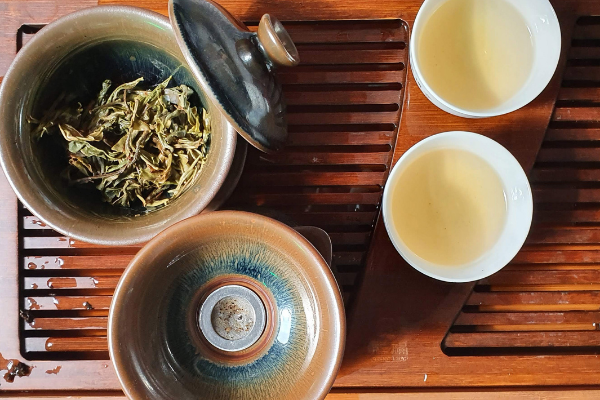 Photo of a gong fu tea set